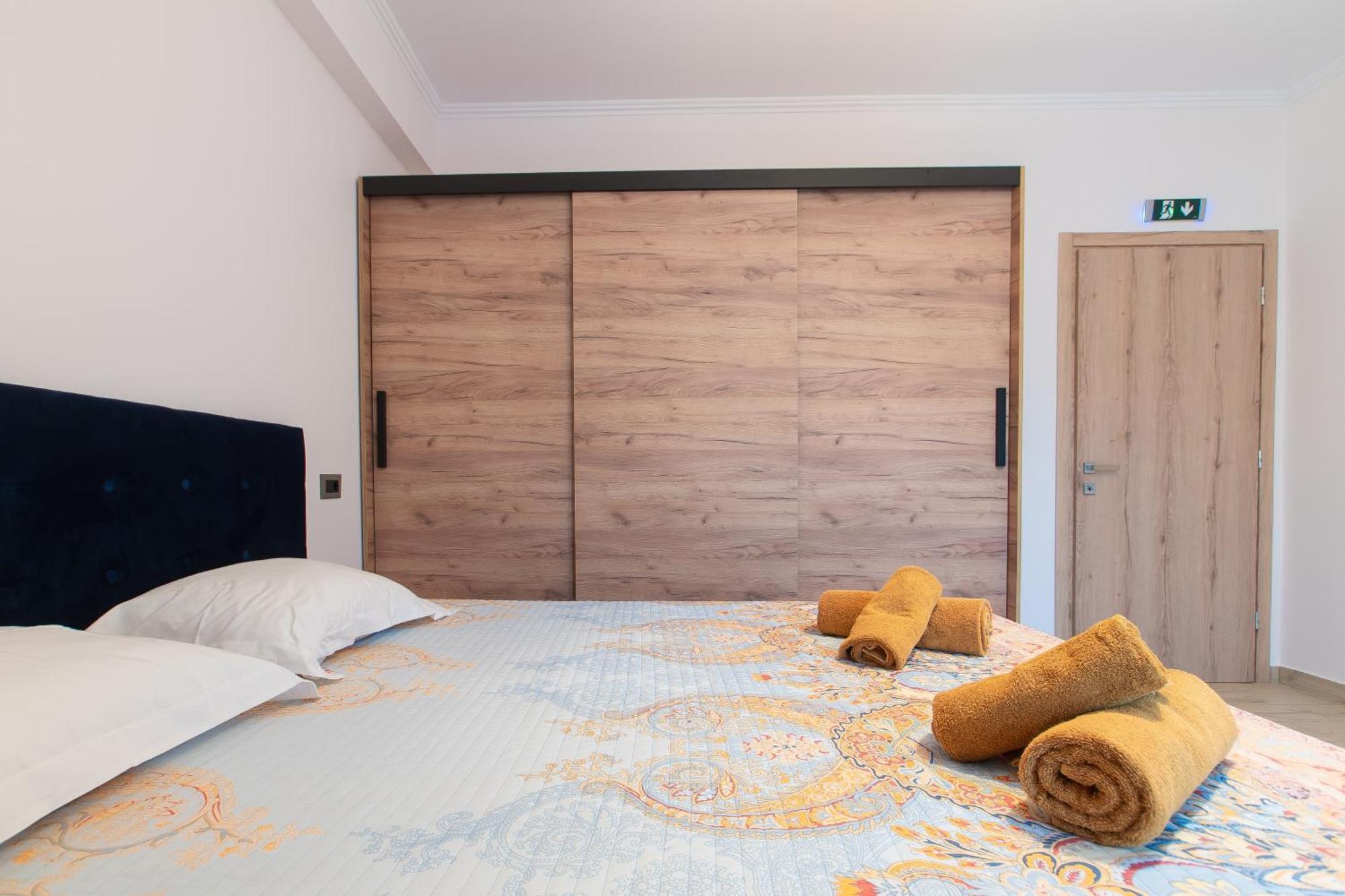 Elegance Suites Plataria Eksteriør billede